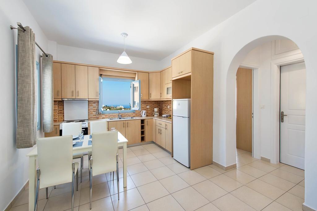 Villa Ann-Margo House Fira  Habitación foto