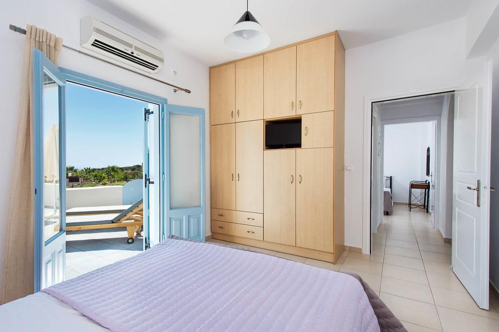 Villa Ann-Margo House Fira  Habitación foto