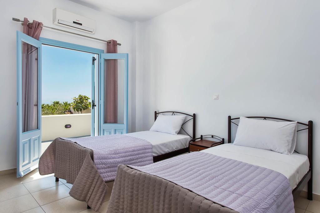 Villa Ann-Margo House Fira  Habitación foto